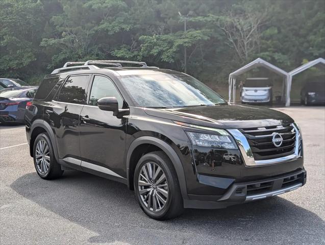 2025 Nissan Pathfinder SL FWD