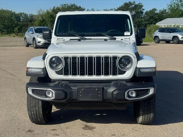 2025 Jeep Wrangler 4-Door Sahara 4x4