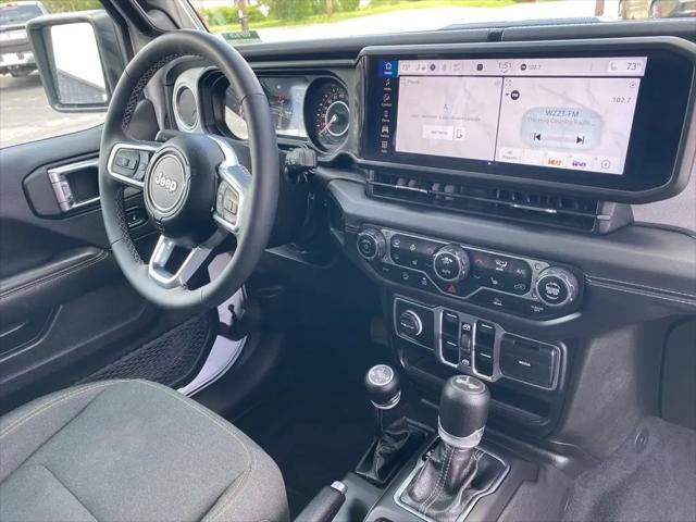 2025 Jeep Wrangler 4-Door Sahara 4x4