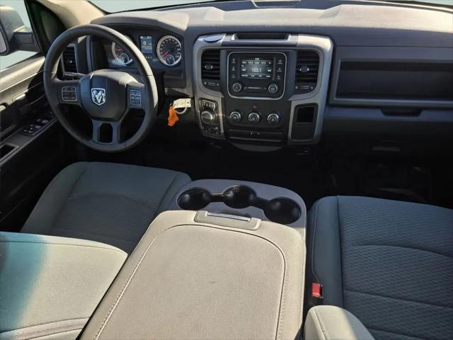 2017 Ram 1500 Express Quad Cab 4x4 6'4" Box