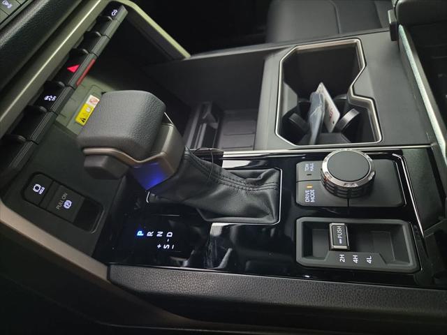 2026 Toyota Tundra SR5 CrewMax 5.5' Bed