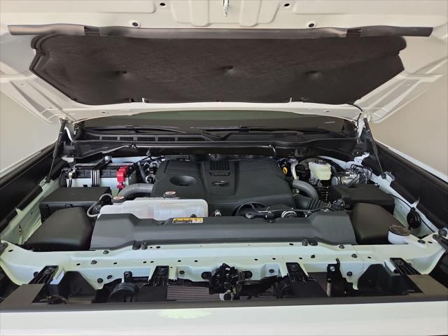 2026 Toyota Tundra SR5 CrewMax 5.5' Bed