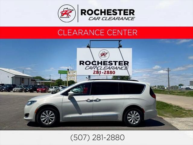 2017 Chrysler Pacifica Touring-L for sale in Rochester, MN