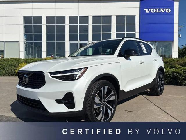 2024 Volvo XC40 B5 Plus Dark Theme for sale in Pittston, PA