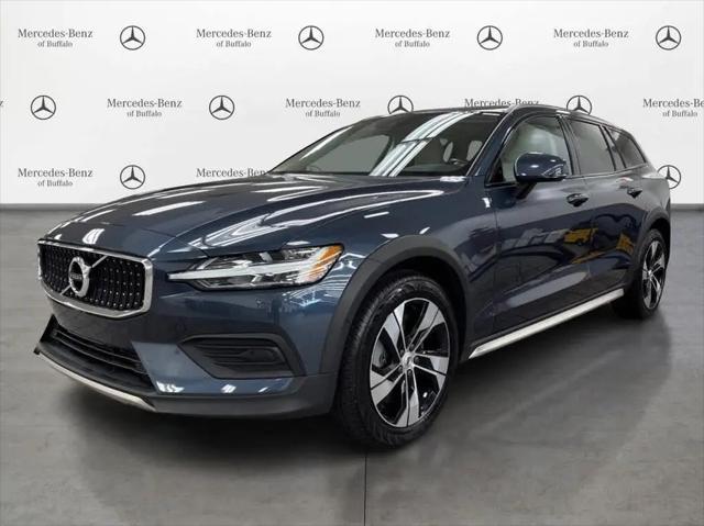 2020 Volvo V60 Cross Country T5 for sale in Williamsville, NY