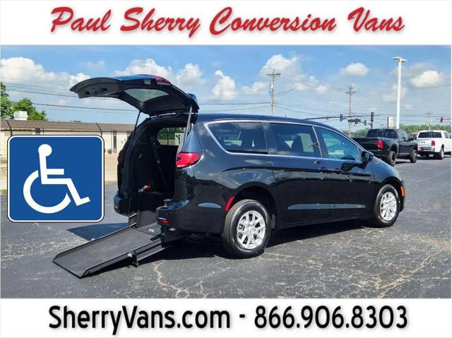 2025 Chrysler Pacifica Select for sale in Piqua, OH