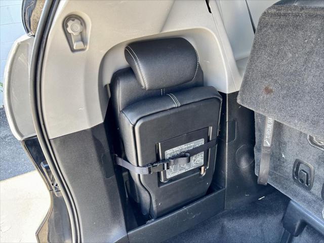 2017 Toyota Sienna SE 8 Passenger