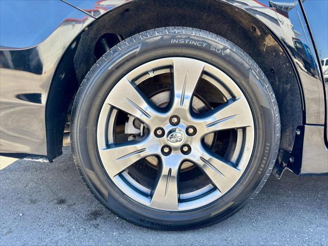 2017 Toyota Sienna SE 8 Passenger
