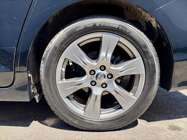2017 Toyota Sienna SE 8 Passenger