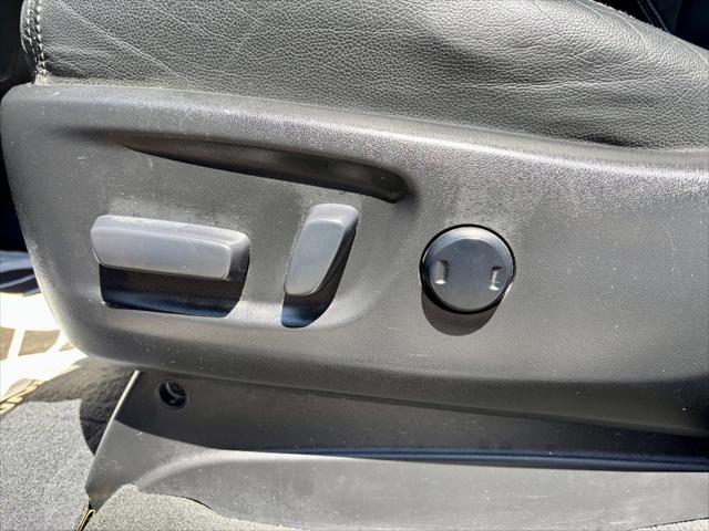 2017 Toyota Sienna SE 8 Passenger