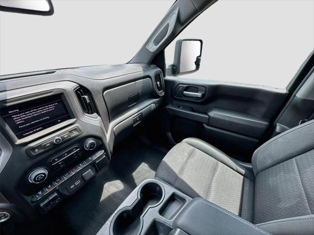 2024 Chevrolet Silverado 2500HD 4WD Crew Cab Standard Bed Custom