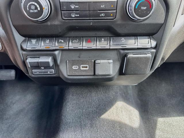 2024 Chevrolet Silverado 2500HD 4WD Crew Cab Standard Bed Custom