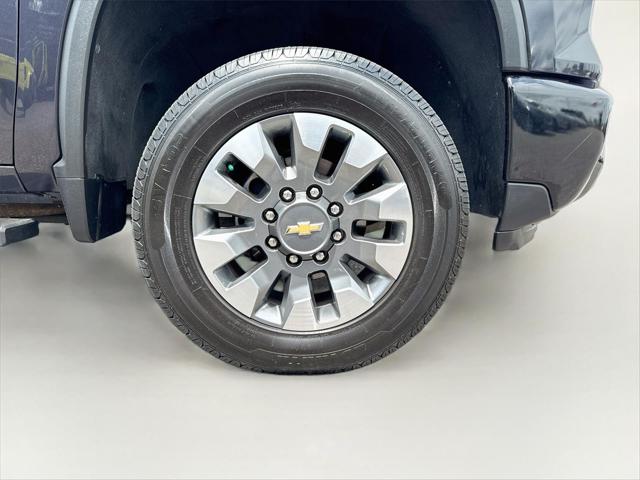 2024 Chevrolet Silverado 2500HD 4WD Crew Cab Standard Bed Custom
