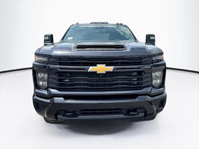 2024 Chevrolet Silverado 2500HD 4WD Crew Cab Standard Bed Custom