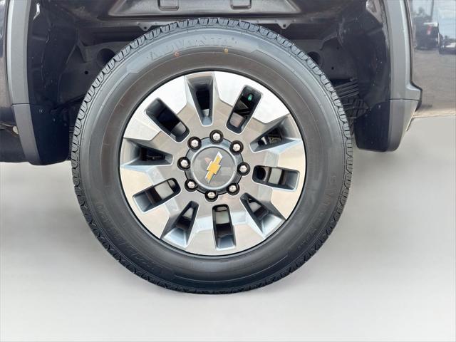 2024 Chevrolet Silverado 2500HD 4WD Crew Cab Standard Bed Custom