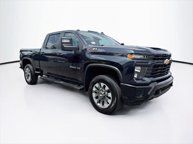 2024 Chevrolet Silverado 2500HD 4WD Crew Cab Standard Bed Custom