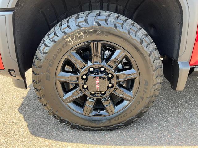 2026 GMC Sierra 2500HD Crew Cab, Standard Bed, AT4, 4WD