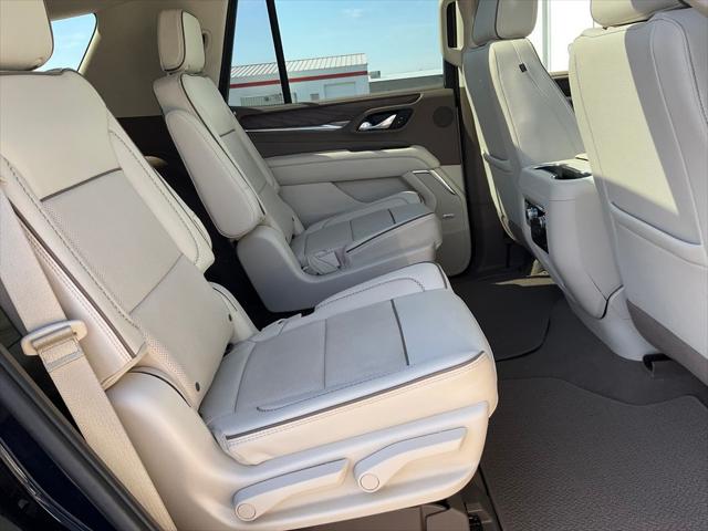 2023 GMC Yukon 4WD Denali