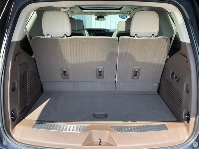 2023 GMC Yukon 4WD Denali