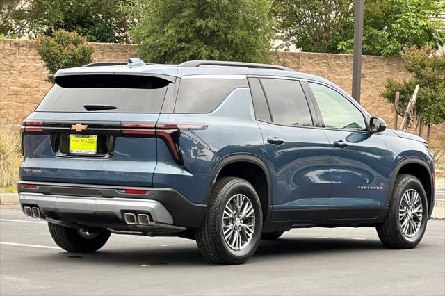 2026 Chevrolet Traverse FWD LT