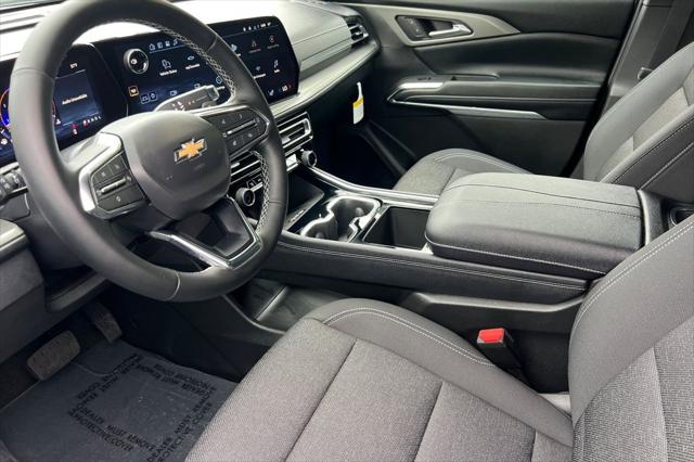 2026 Chevrolet Traverse FWD LT