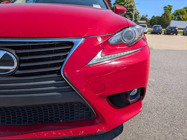 2016 Lexus IS 200t 200t