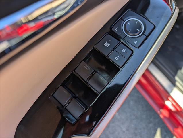 2016 Lexus IS 200t 200t