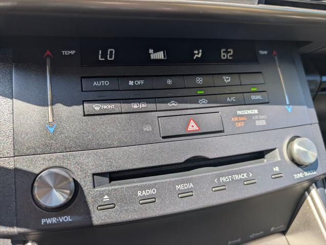 2016 Lexus IS 200t 200t
