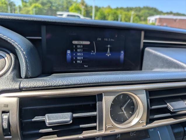 2016 Lexus IS 200t 200t