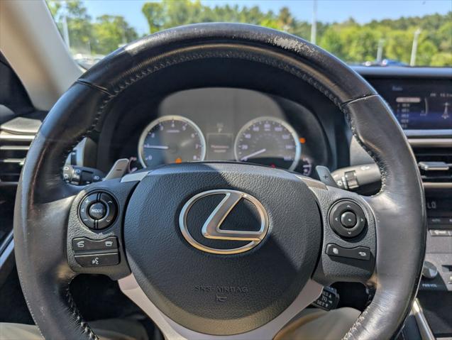 2016 Lexus IS 200t 200t
