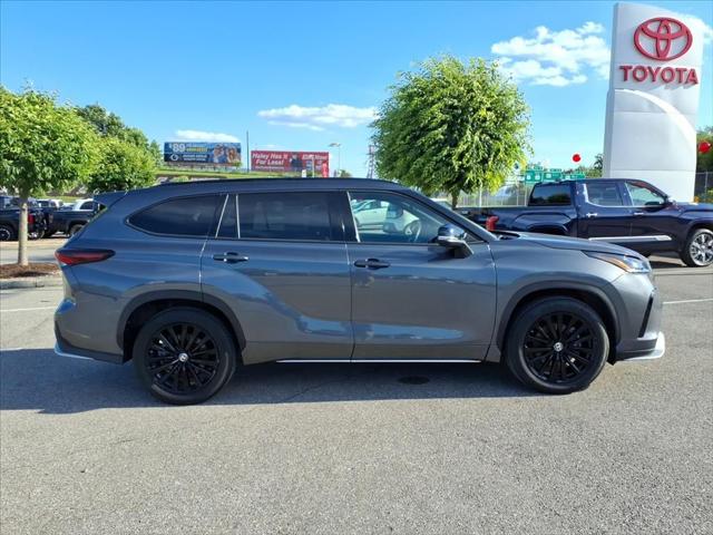 2025 Toyota Highlander XSE