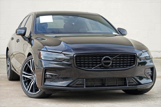 2021 Volvo S60 T6 R-Design