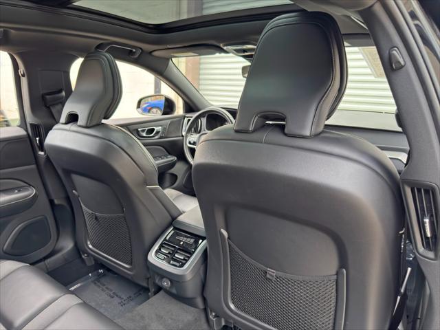 2021 Volvo S60 T6 R-Design