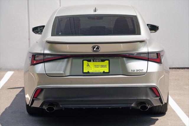 2021 Lexus IS 300 IS 300 w/ Comfort Package