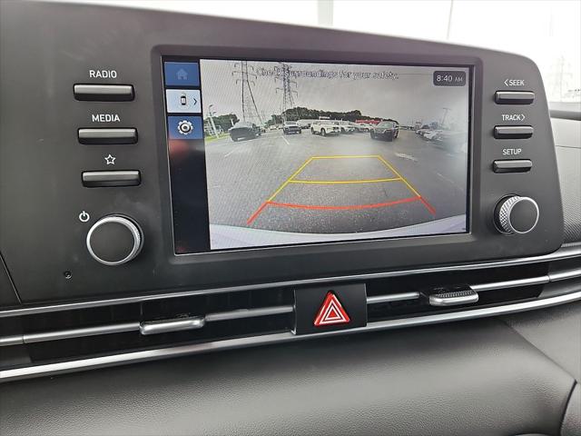 2024 Hyundai Elantra SE