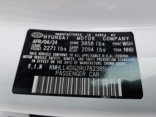 2024 Hyundai Elantra SE