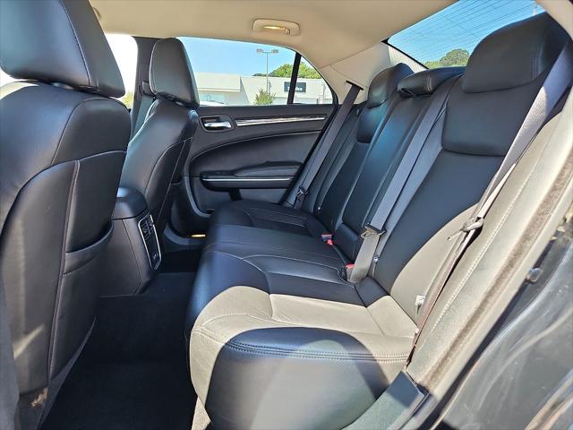 2023 Chrysler 300 Touring AWD