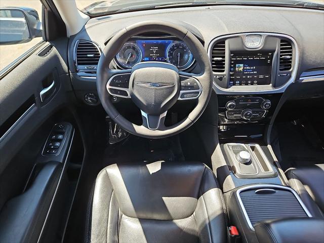 2023 Chrysler 300 Touring AWD
