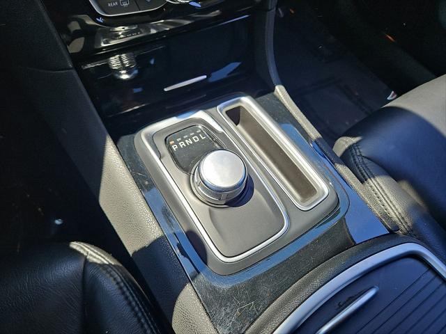 2023 Chrysler 300 Touring AWD