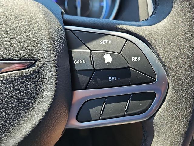 2023 Chrysler 300 Touring AWD
