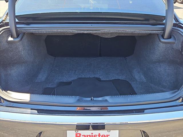 2023 Chrysler 300 Touring AWD