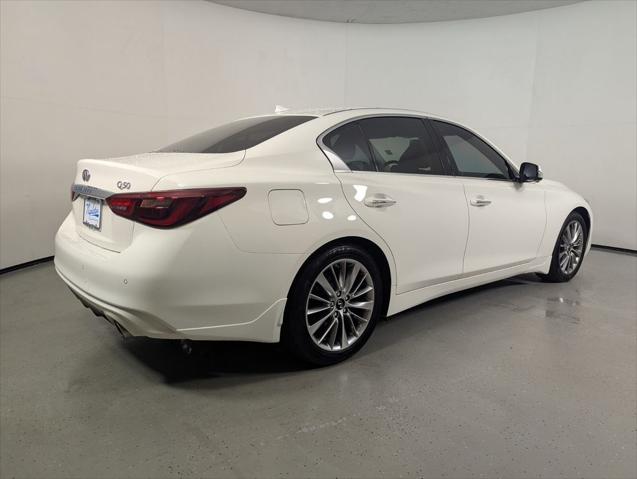 2023 INFINITI Q50 LUXE