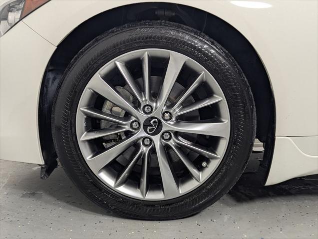 2023 INFINITI Q50 LUXE