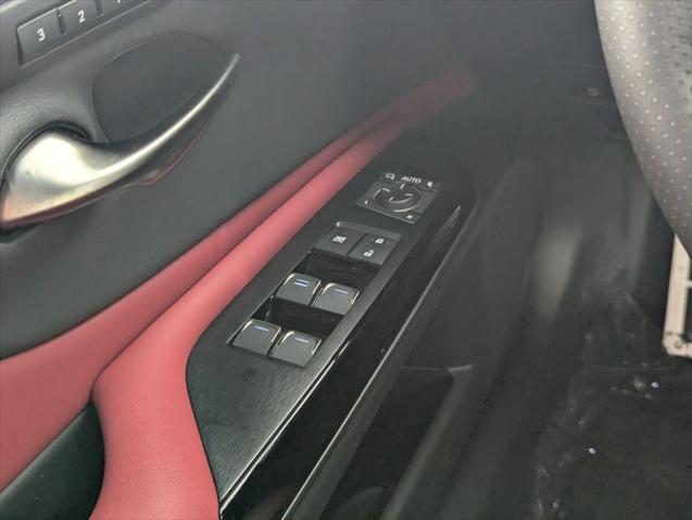 2024 Lexus ES 350 F SPORT Handling