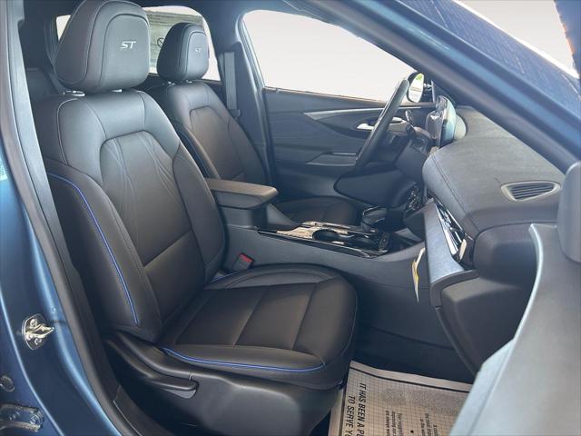 2026 Buick NV Sport Touring FWD