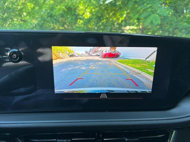 2026 Buick NV Sport Touring FWD