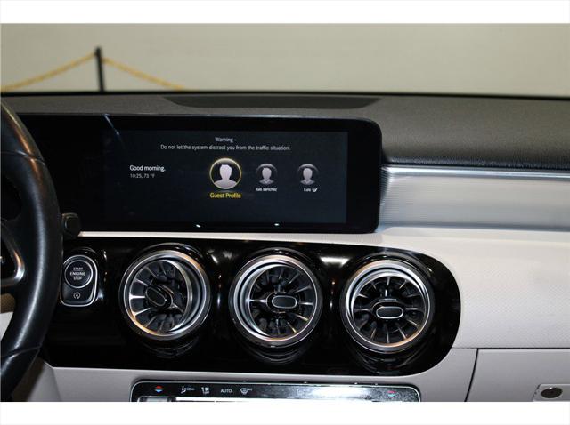 2022 Mercedes-Benz A 220 4MATIC