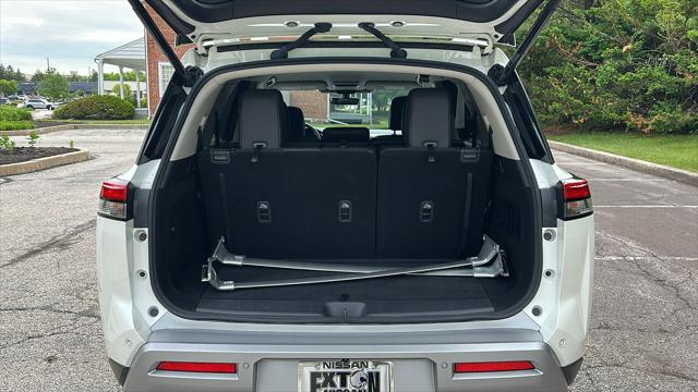 2024 Nissan Pathfinder SL 4WD