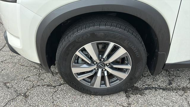 2024 Nissan Pathfinder SL 4WD