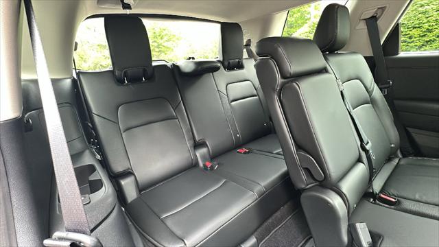 2024 Nissan Pathfinder SL 4WD